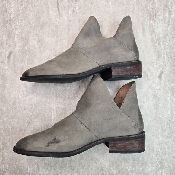 Steve Madden Ankle Booties Size 7 Gray Distressed Leather Low Heel Western Boots - Picture 6 of 9